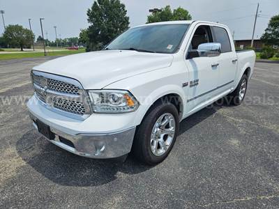 2016 RAM 1500 Laramie Crew Cab
