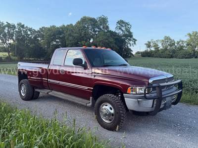 2000 RAM 3500 4x4 Extended Cab Dually
