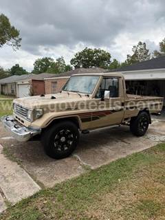 1992 Toyota Land Cruiser FJ75 4x4 single-cab pickup. A/C works. Chassis/VIN: FZJ750001469.