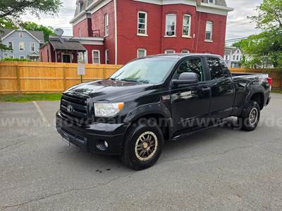 2010 Toyota Tundra TRD 4WD CREWCAB PICKUP 4DR 5.7L V8 w 276K miles