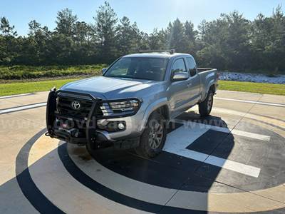 2017 Toyota Tacoma Extended Cab Truck