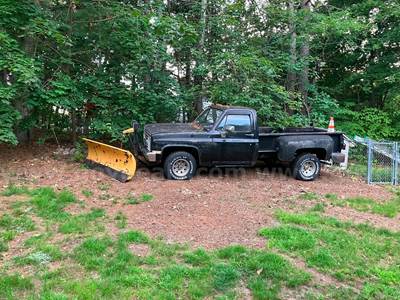 1987 Chevy V10 8 Stepside 4x4 Pickup Truck with Fisher Plow