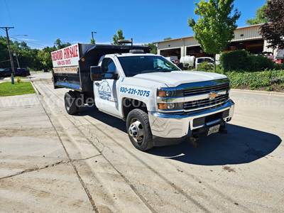 2015 Chevrolet Silverado 3500HD 4WD Dump Truck