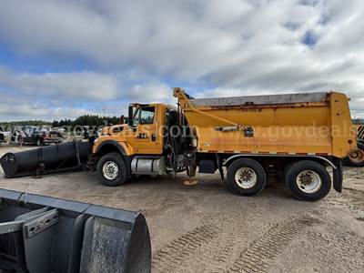 2010 International 7600 Plow Truck