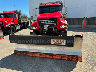 2019 Mack Granite