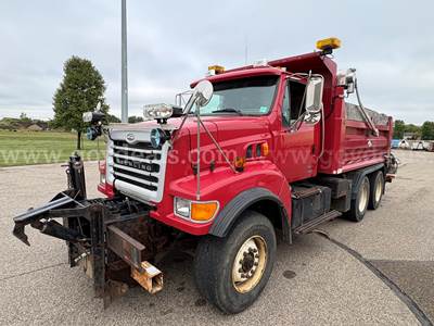 2001 Sterling LT9500 Snow Plow