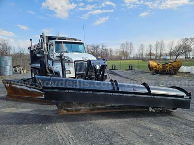 2016 Western Star 4700 Plow / Spreader Truck