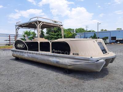 2018 Aloha Paradise Tritoon