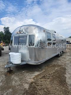 1972 AIRSTREAM AMBASSADOR 28DB