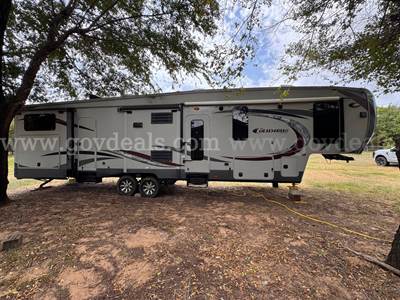 2013 Forest River Columbus CMF385BH Fifth Wheel Camper