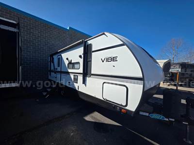 2021 Forest River Vibe 24X Awesome Couples Camper Large Entertainment area