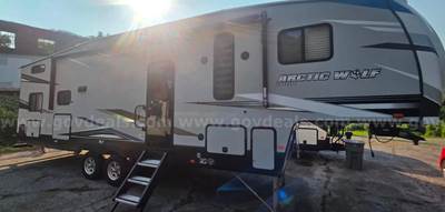 2022 Forest River Cherokee Arctic Wolf 287BH fifth wheel