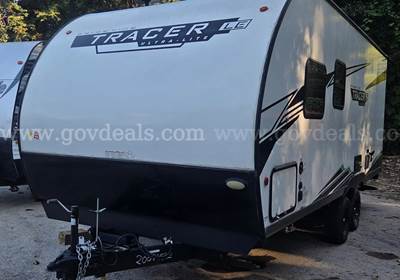2022 Prime Time Tracer LE 200BHSLE – Ultra-Lite Family Bunkhouse