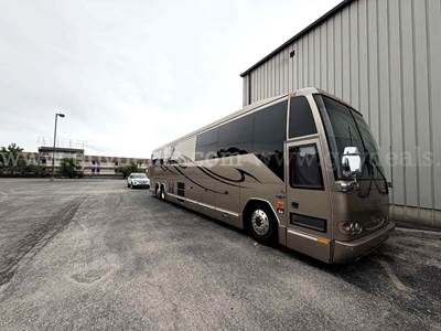 2003 Prevost Bus