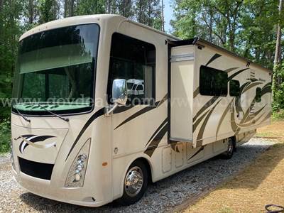 ABSOLUTE NO RESERVE 2017 THOR MOTOR COACH M-29M FORD WINDSPORT SERIES GENERATOR