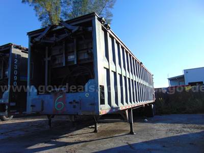 2 Lots: 2017 Warren Open Top Push Out Refuse Trailer