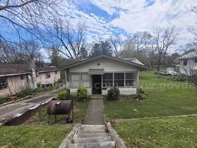 427 62nd Street, Fairfield, Alabama 35064