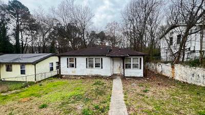 Single Family Houses for Auction in Alabama