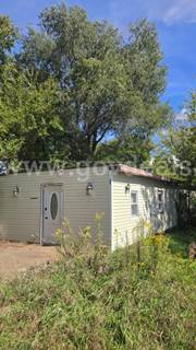Affordable Home with Great Investment Potential in Forest City, Illinois