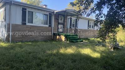 Investor Special! East St. Louis Property with Clean Title, Large 0.35-Acre Lot & Excellent Flip Potential