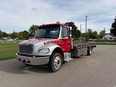 2018 Freightliner M2 106 4x2 Rollback Truck