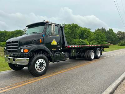 2000 Sterling L7500