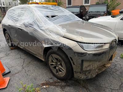 2023 BMW iX