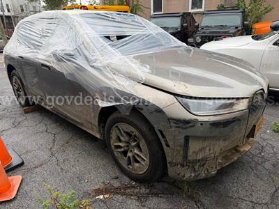 2023 BMW iX