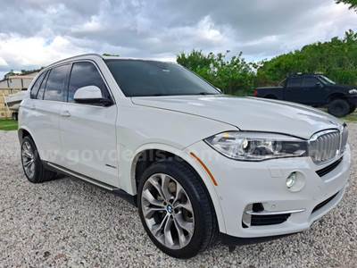 2014 BMW X5. Can arrange shipping, just pay the driver at delivery.