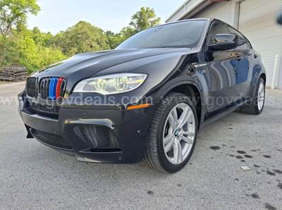 2014 BMW X6. Can arrange shipping, just pay the driver at delivery.