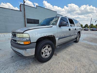 2004 Chevrolet Suburban LS