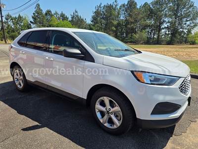 Brand New (Never Titled) 2024 Ford Edge SE AWD