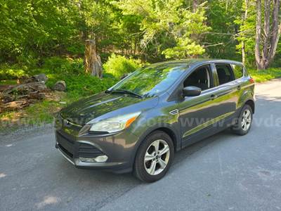 2016 Ford Escape SE 4WD SUV Auto 4DR 1.6L L4 w 117K miles