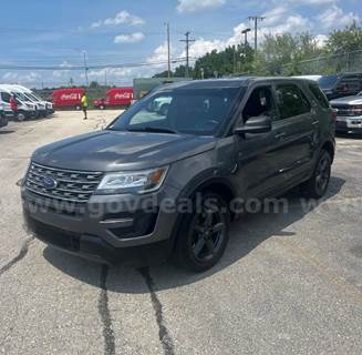 2019 Ford Explorer  ORIGINAL 75K