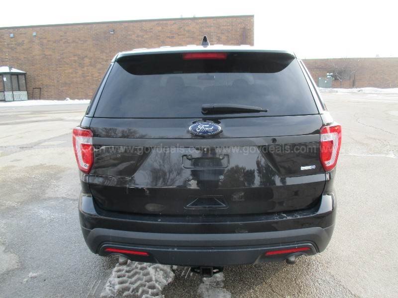 16 Ford Explorer Police Interceptor For Sale 85 478 Miles Iowa City Ia 343 2407 Mylittlesalesman Com