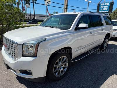 2017 GMC Yukon XL DENALI AWD