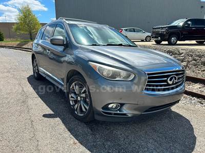 2015 Infiniti QX60 AWD with 3rd Row