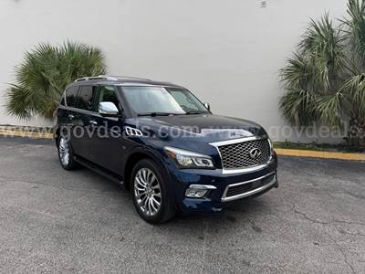 2015 INFINITI QX80  4D SUV