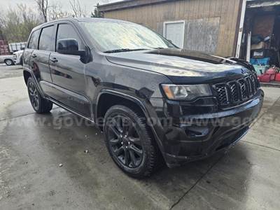 2017 Jeep GRAND CHEROKEE