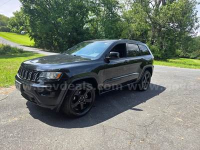 2019 Jeep Grand Cherokee Laredo