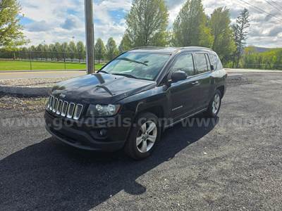 2015 Jeep Compass Latitude 4WD 4DR 2.4L L4 w 174k Miles!