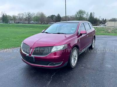 2016 Lincoln MKT, 3 ROWS, AWD, 44K MILES