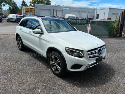 2017 Mercedes-Benz GLC-300 4-MATIC