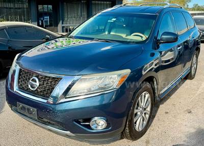 2014 Nissan Pathfinder SL 2WD