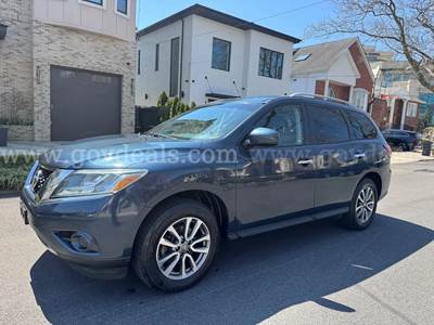 2013 Nissan Pathfinder SV 2WD