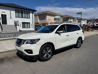 2017 Nissan Pathfinder SL 4WD