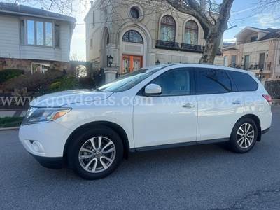 2014 Nissan Pathfinder S 4WD