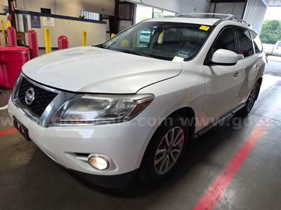 2014 Nissan Pathfinder SV 2WD