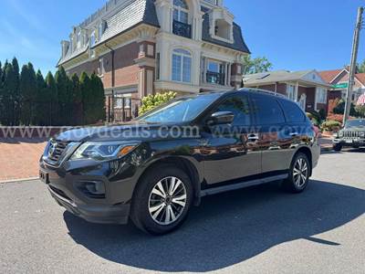 2017 Nissan Pathfinder SV 4WD