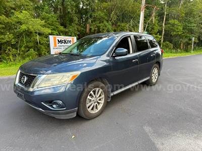 2013 Nissan Pathfinder S 4WD